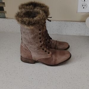 STEVE MADDEN Boots Size 8 Women